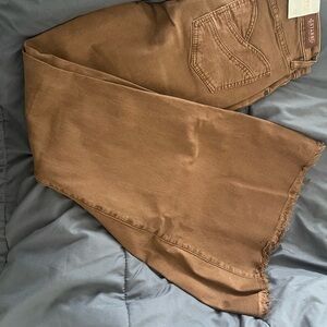 Shyanne Women's High Rise Jeans in Brown